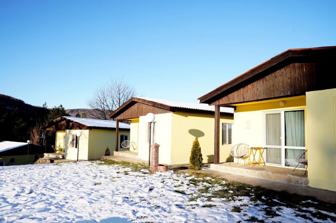 Daskalov Bungalows Chervena Lokva Esterno foto