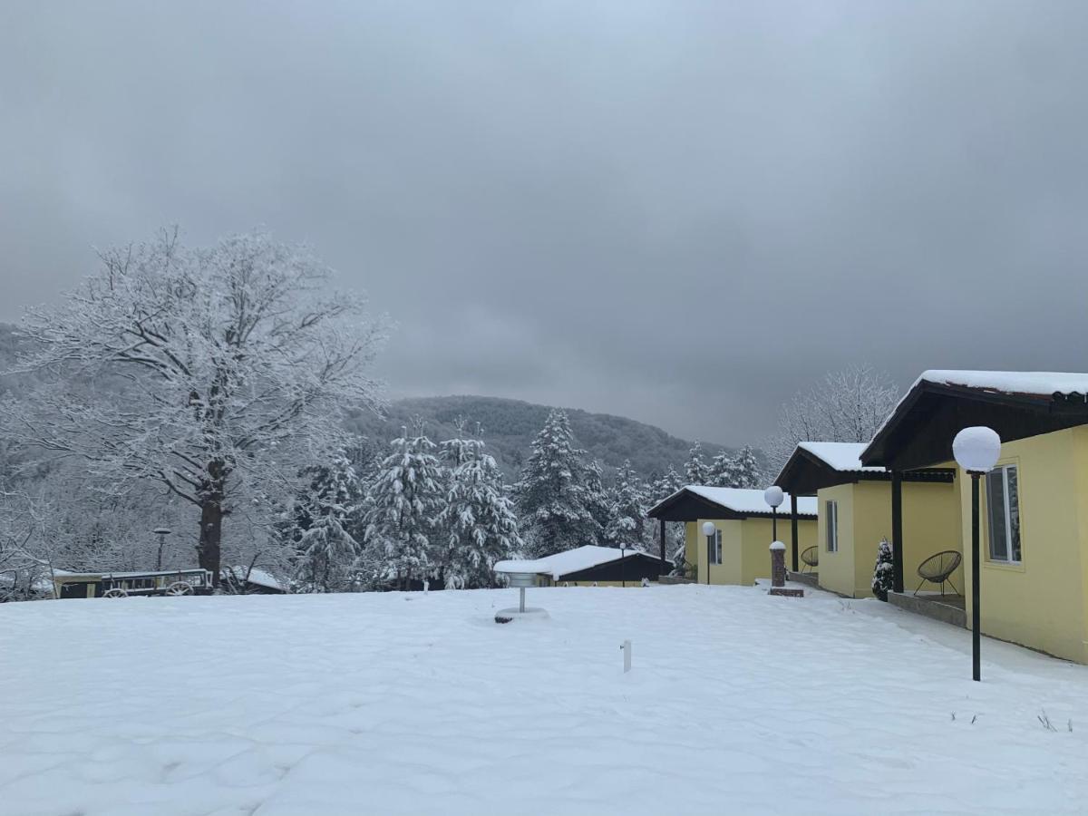 Daskalov Bungalows Chervena Lokva Esterno foto