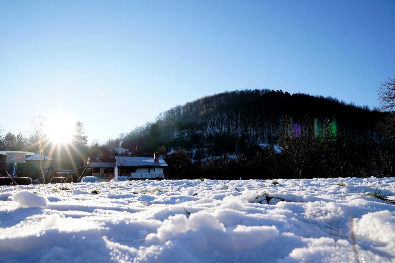 Daskalov Bungalows Chervena Lokva Esterno foto
