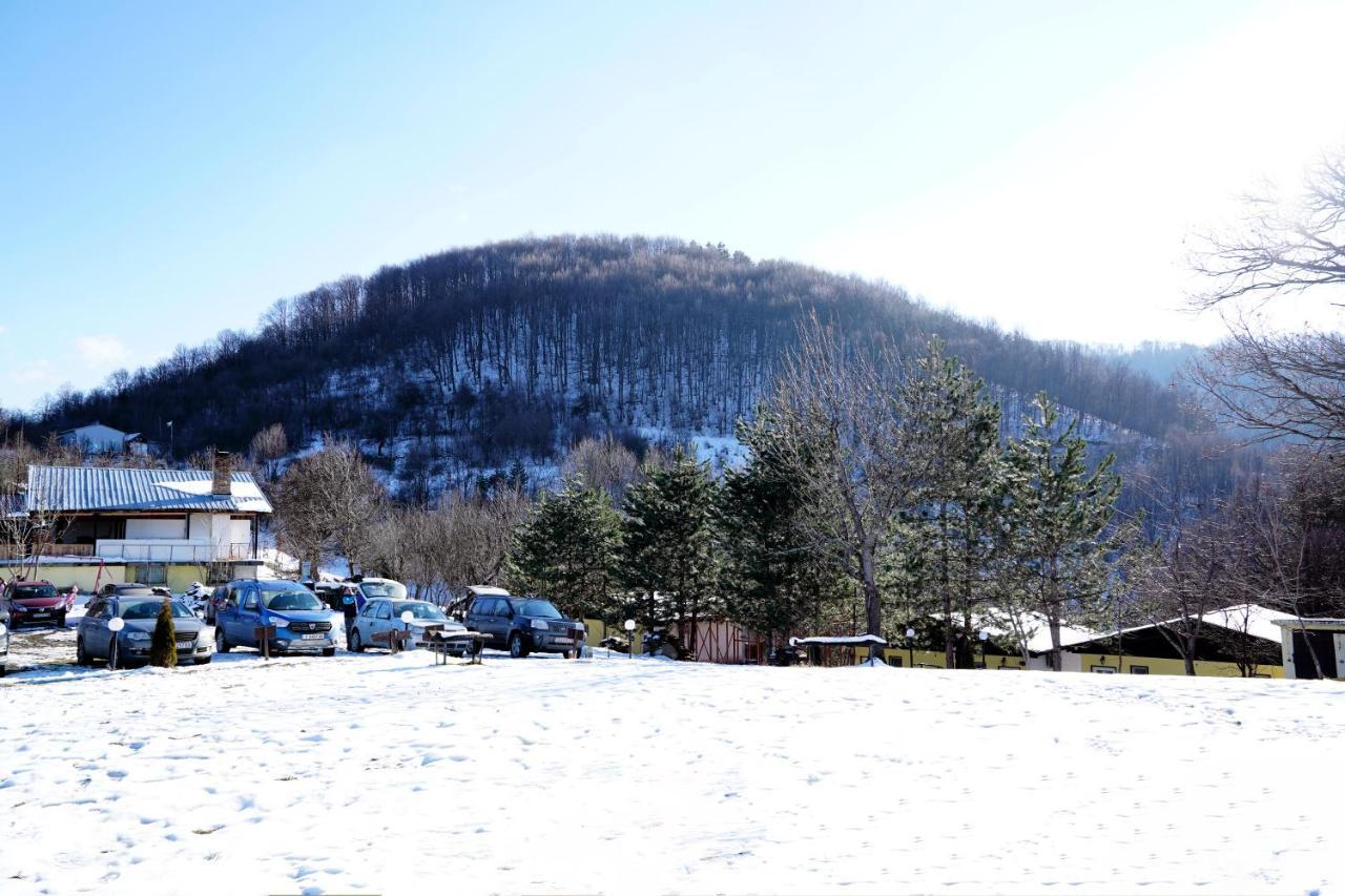 Daskalov Bungalows Chervena Lokva Esterno foto