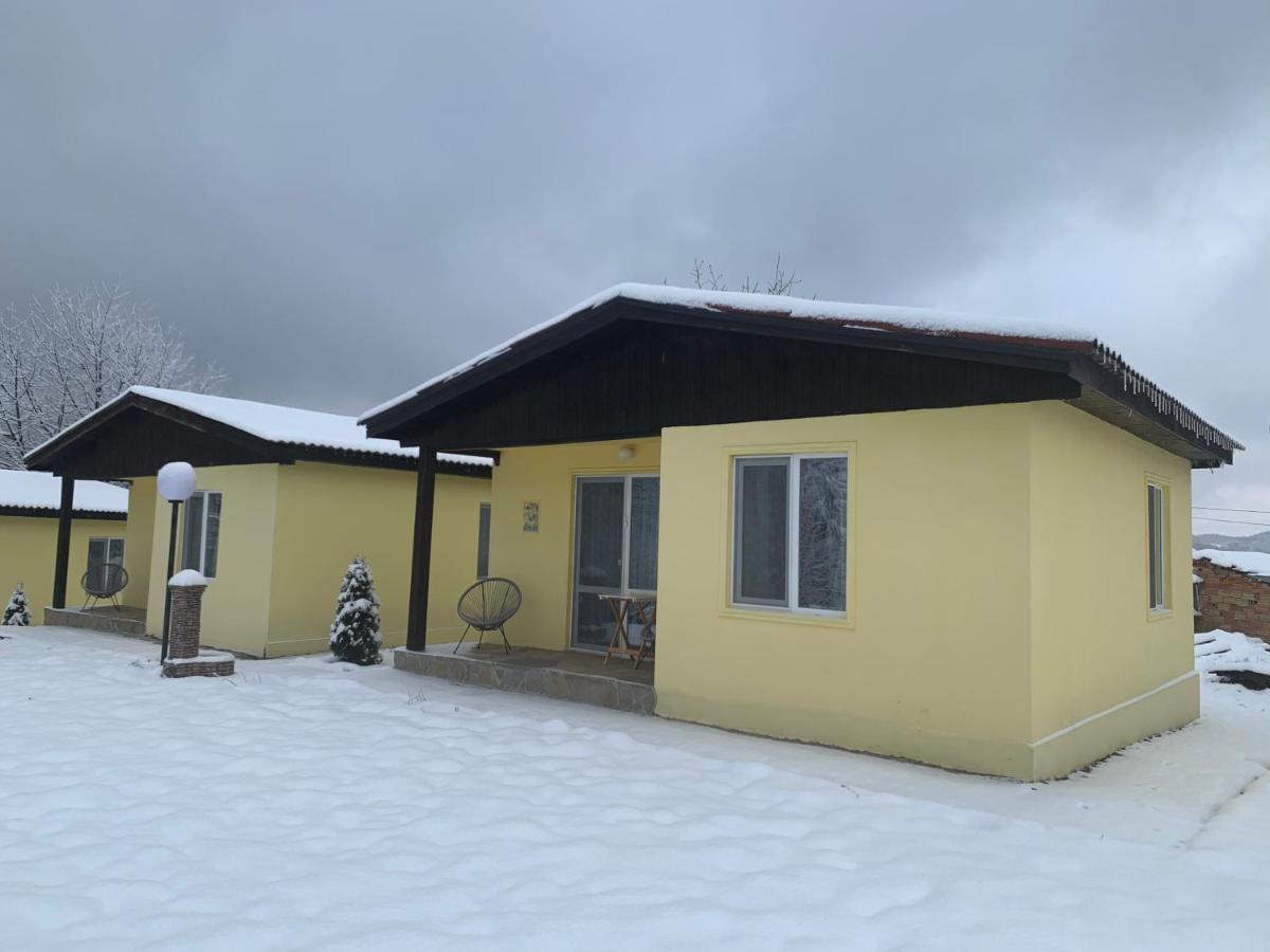 Daskalov Bungalows Chervena Lokva Esterno foto