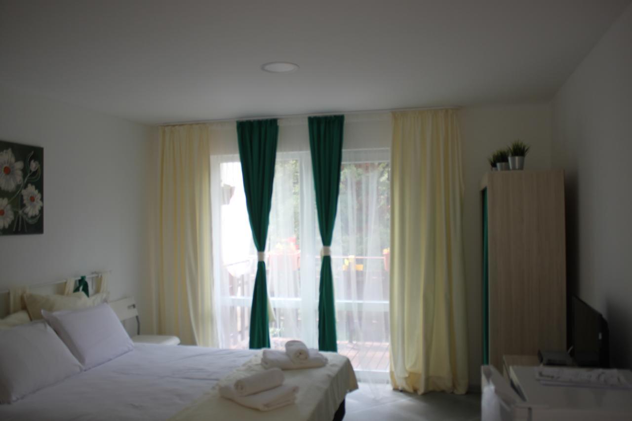 Daskalov Bungalows Chervena Lokva Esterno foto