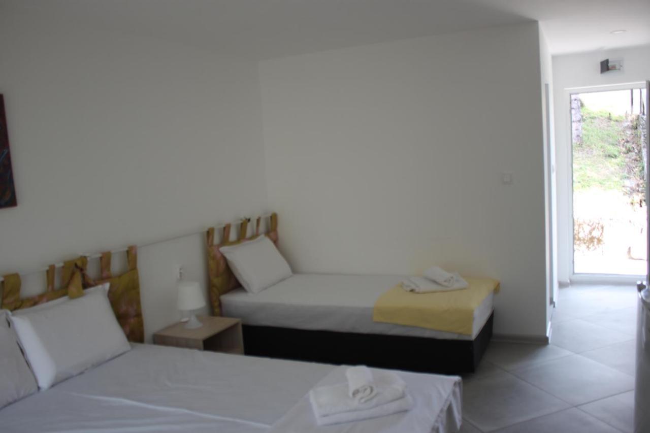 Daskalov Bungalows Chervena Lokva Esterno foto